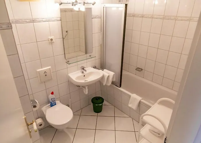 Giovanni - Mit Balkon *